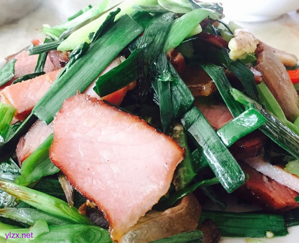 小根蒜炒腊肉抑制高血脂吗?小根蒜炒腊肉防止动脉硬化！